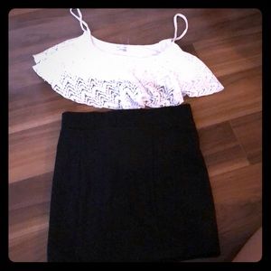 Pencil skirt crop top outfit